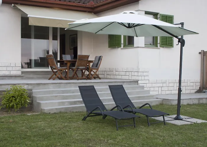 Tim アパート ポルトローシュ